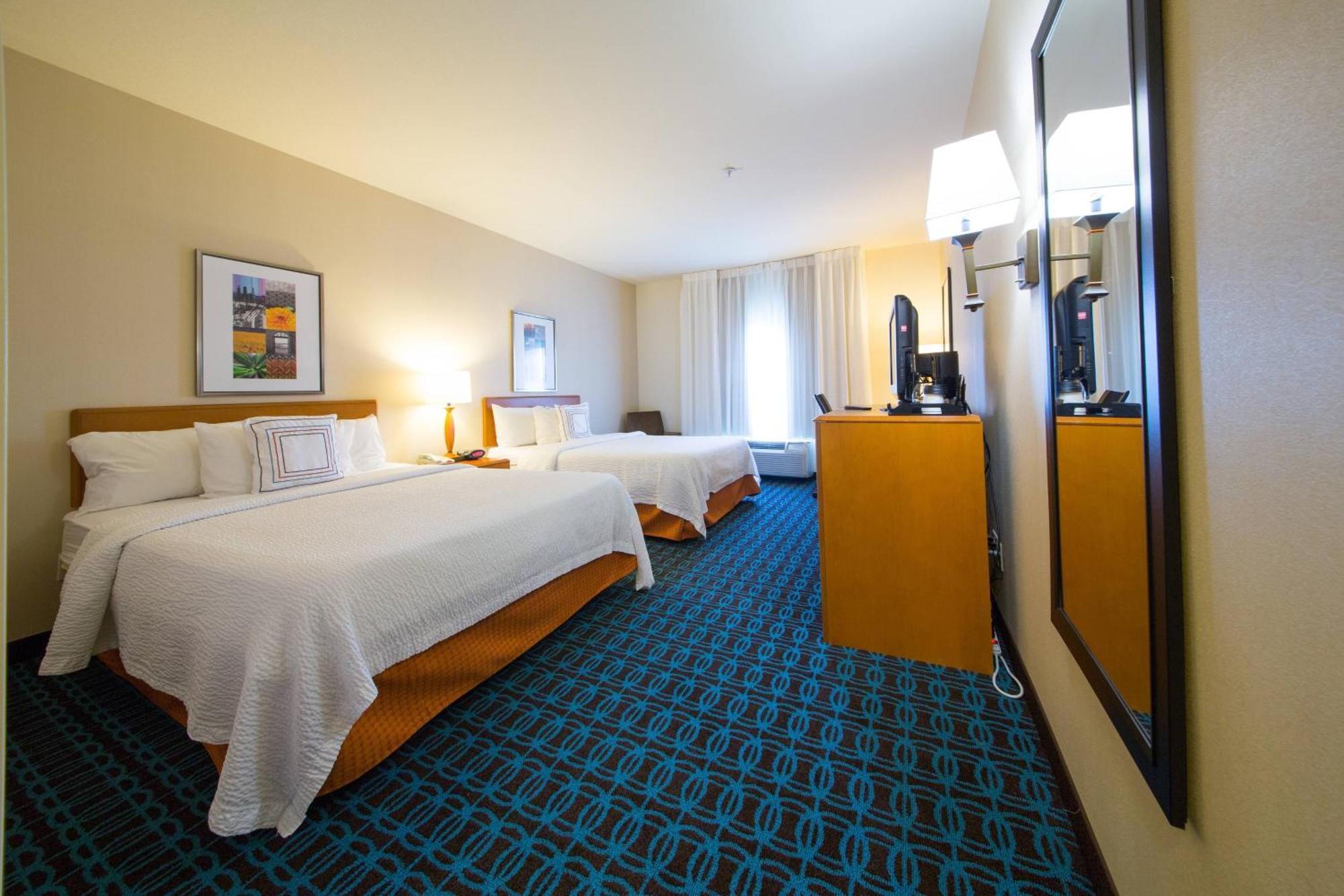 Fairfield Inn & Suites By Marriott Кордел Экстерьер фото